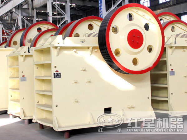 每個小時十幾噸產(chǎn)量的破碎機(jī)有哪些型號？有沒有詳細(xì)的價格表