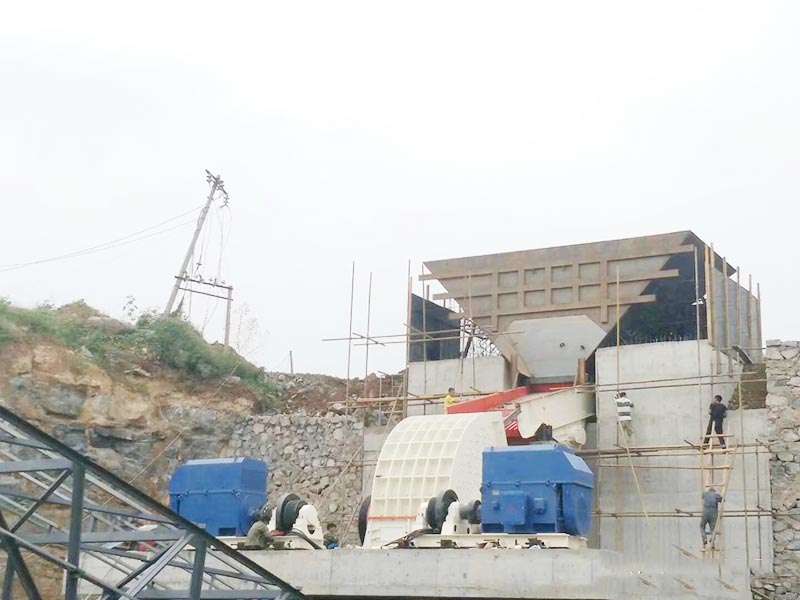 錘破制沙機(jī)的型號(hào)參數(shù)，出料多大