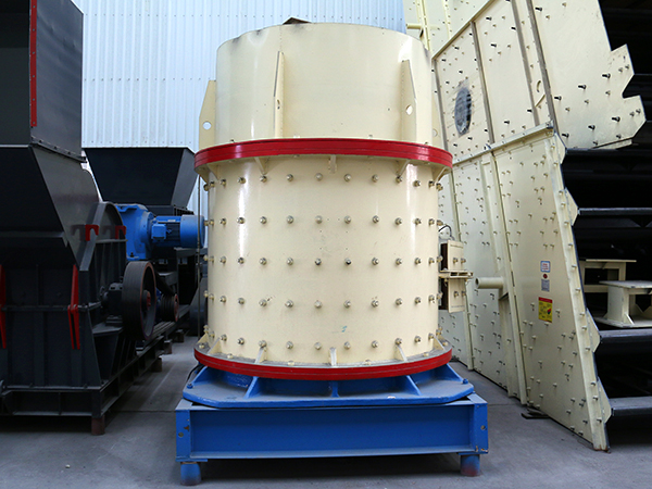 碎石的小型復(fù)合式破碎機多少錢？